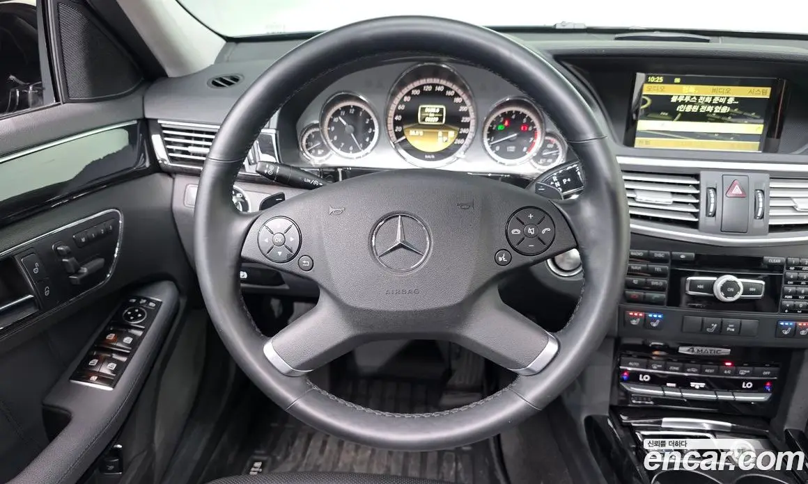 Mercedes-Benz E-Class 2011 3.5 гидро, фото 13 Mercedes-Benz E-Class 2011 3.5 гидро, фото 13