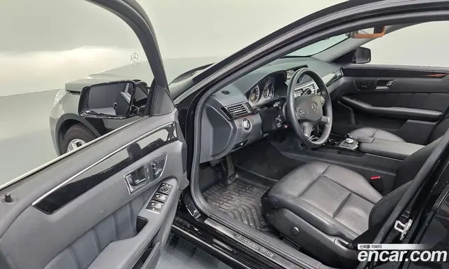 Mercedes-Benz E-Class 2011 3.5 гидро, миниатюра 10 Mercedes-Benz E-Class 2011 3.5 гидро, миниатюра 10