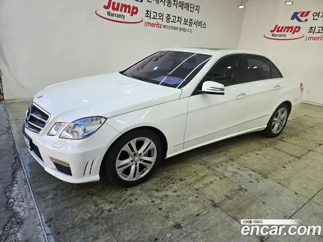 Mercedes-Benz E-Class 2013 2.1 автомат (гидро), миниатюра 2