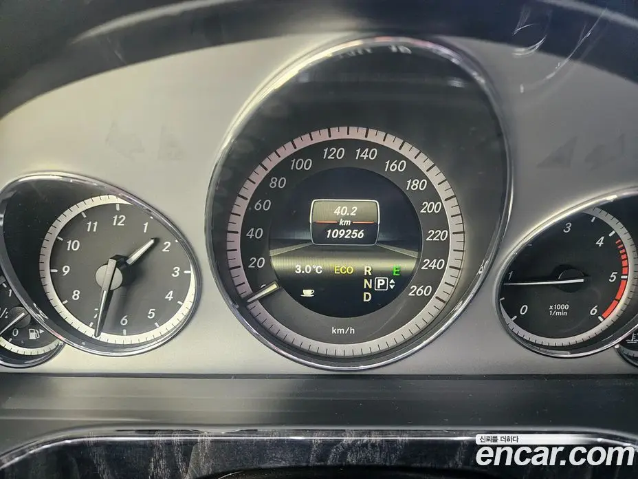 Mercedes-Benz E-Class 2013 2.1 автомат (гидро), фото 6