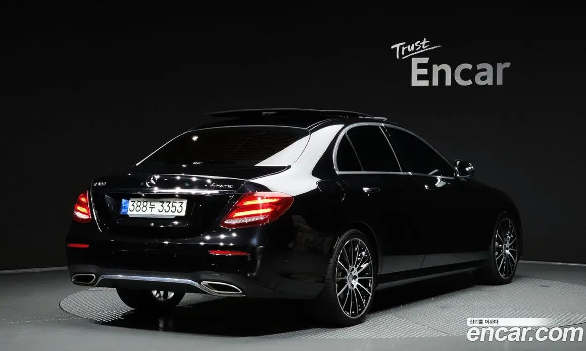 Mercedes-Benz E-Class 2017 2.0 гидро, фото 2 Mercedes-Benz E-Class 2017 2.0 гидро, фото 2