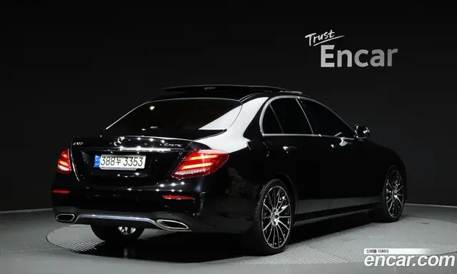 Mercedes-Benz E-Class 2017 2.0 гидро, миниатюра 2 Mercedes-Benz E-Class 2017 2.0 гидро, миниатюра 2