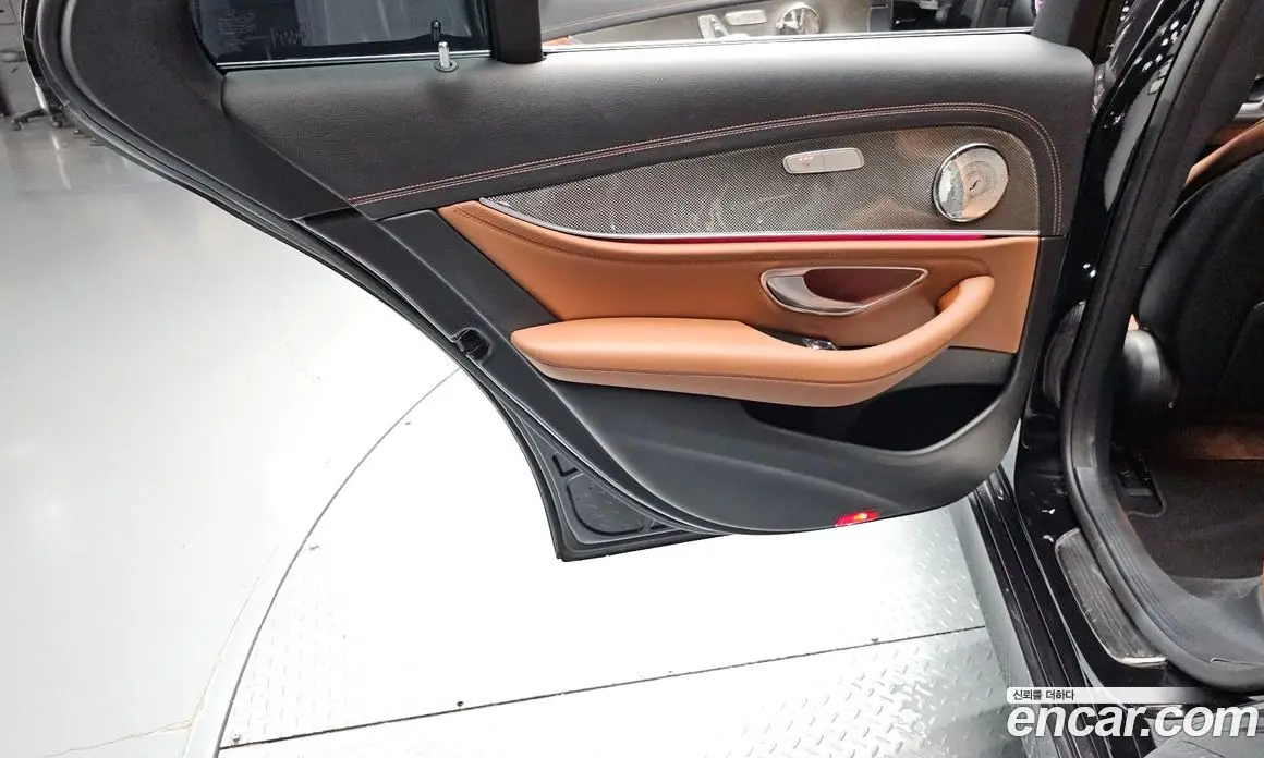 Mercedes-Benz E-Class 2017 2.0 гидро, фото 15 Mercedes-Benz E-Class 2017 2.0 гидро, фото 15