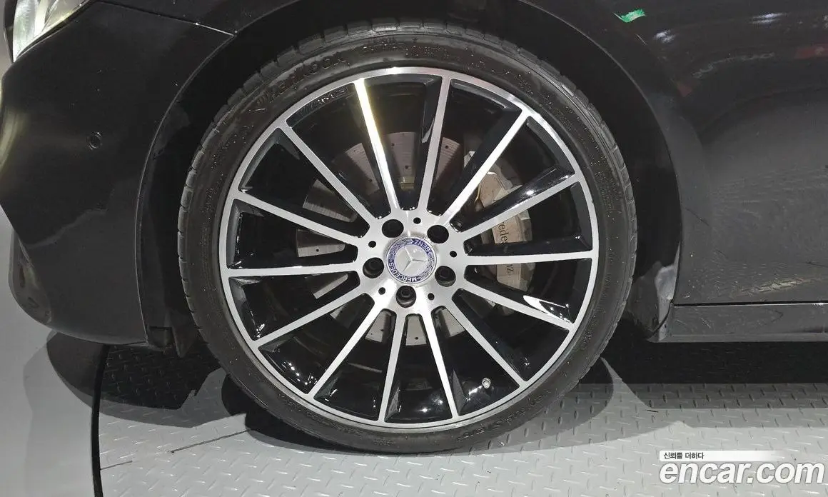 Mercedes-Benz E-Class 2017 2.0 гидро, фото 5 Mercedes-Benz E-Class 2017 2.0 гидро, фото 5