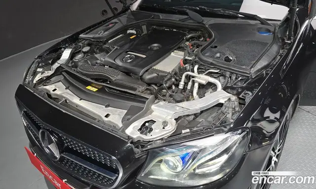 Mercedes-Benz E-Class 2017 2.0 гидро, миниатюра 6 Mercedes-Benz E-Class 2017 2.0 гидро, миниатюра 6