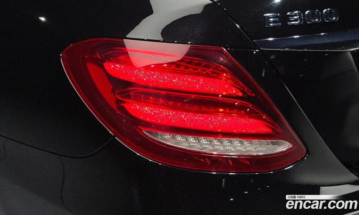 Mercedes-Benz E-Class 2017 2.0 гидро, фото 9 Mercedes-Benz E-Class 2017 2.0 гидро, фото 9