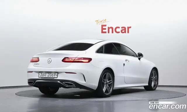 Mercedes-Benz E-Class 2018 1.9 гидро, миниатюра 2