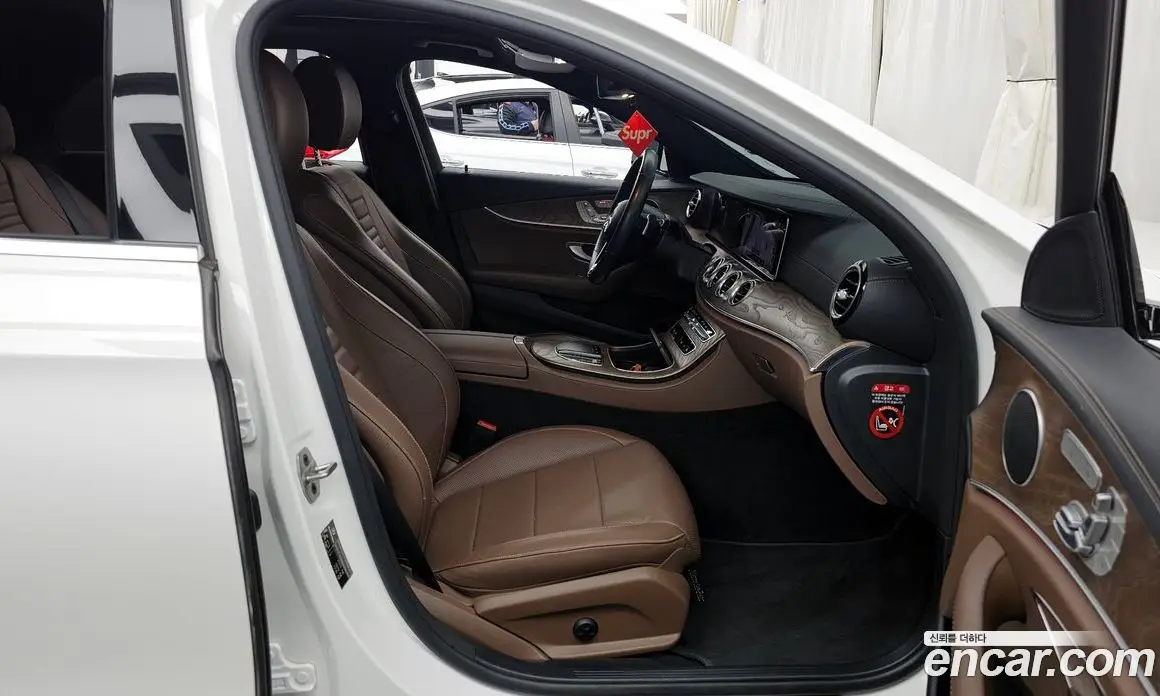 Mercedes-Benz E-Class 2021 2.0 автомат (гидро), фото 16
