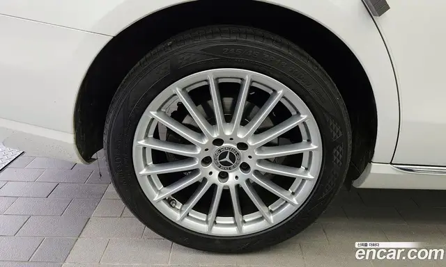 Mercedes-Benz E-Class 2021 2.0 автомат (гидро), миниатюра 4