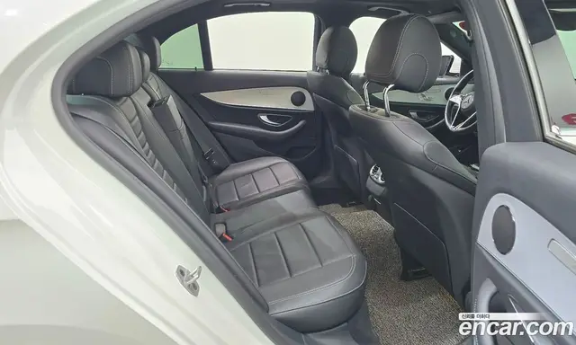 Mercedes-Benz E-Class 2021 2.0 автомат (гидро), миниатюра 12