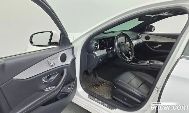 Mercedes-Benz E-Class 2021 2.0 автомат (гидро), миниатюра 10