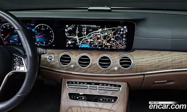Mercedes-Benz E-Class 2021 2.0 гидро, миниатюра 11