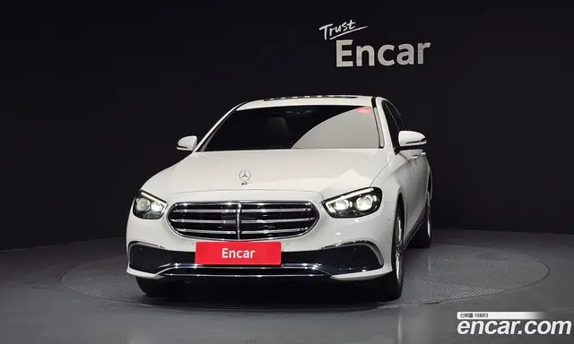 Mercedes-Benz E-Class 2021 2.0 гидро, миниатюра 3