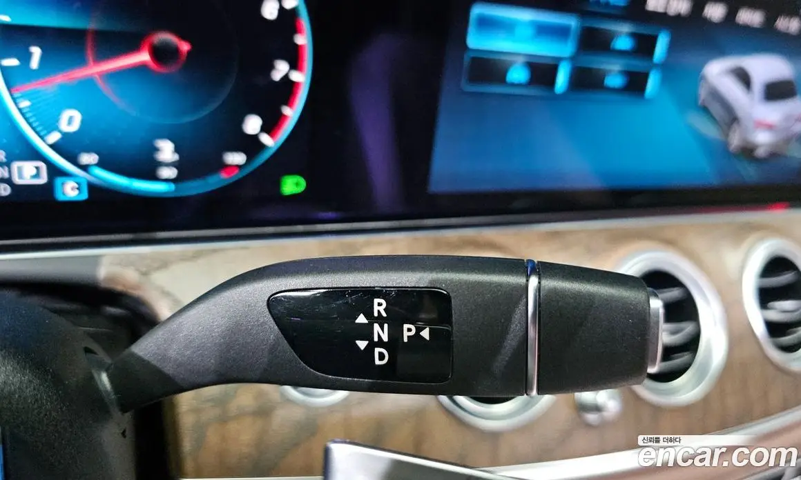 Mercedes-Benz E-Class 2021 2.0 гидро, фото 9