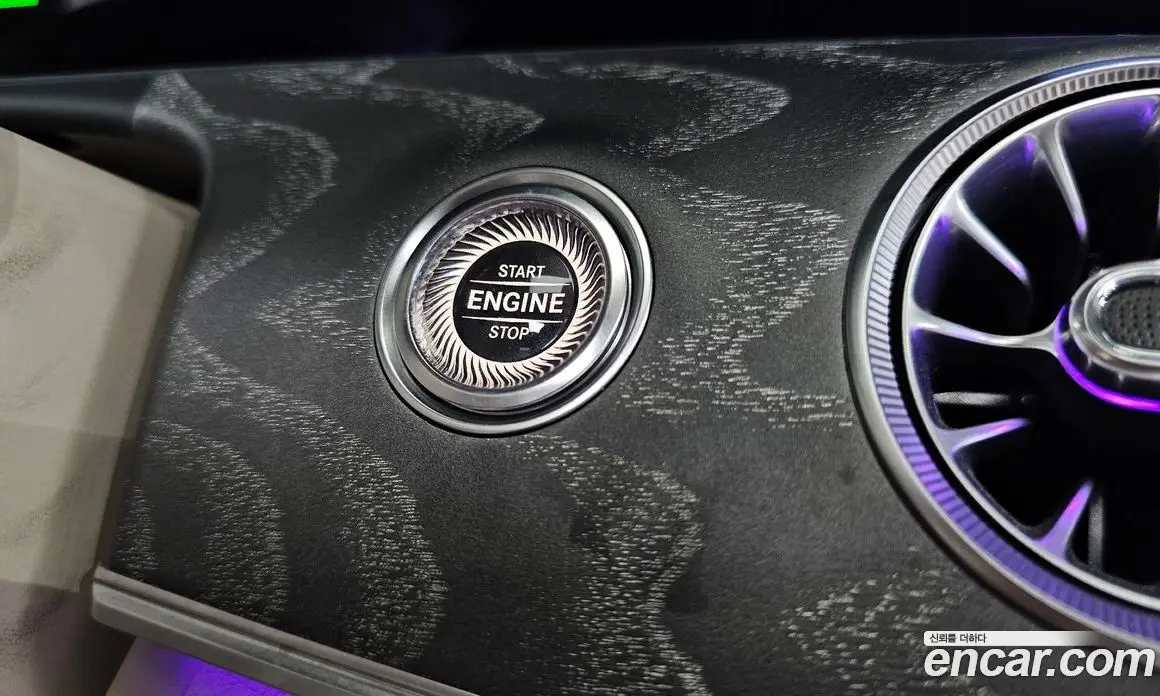 Mercedes-Benz E-Class 2023 3.0 гидро, фото 27