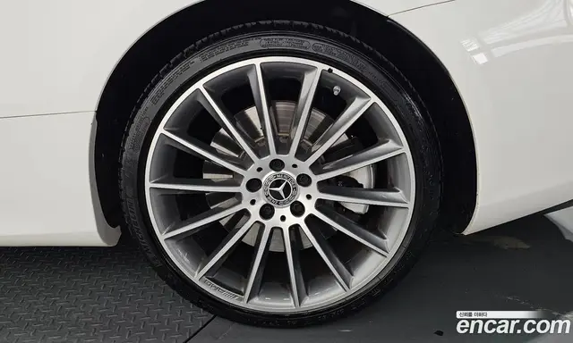 Mercedes-Benz E-Class 2023 3.0 гидро, миниатюра 7