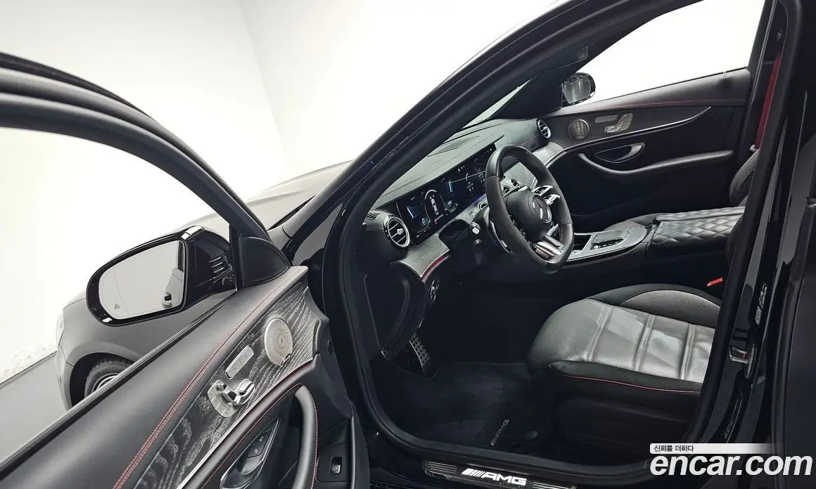Mercedes-Benz E-Class 2023 3.0 гидро, фото 12