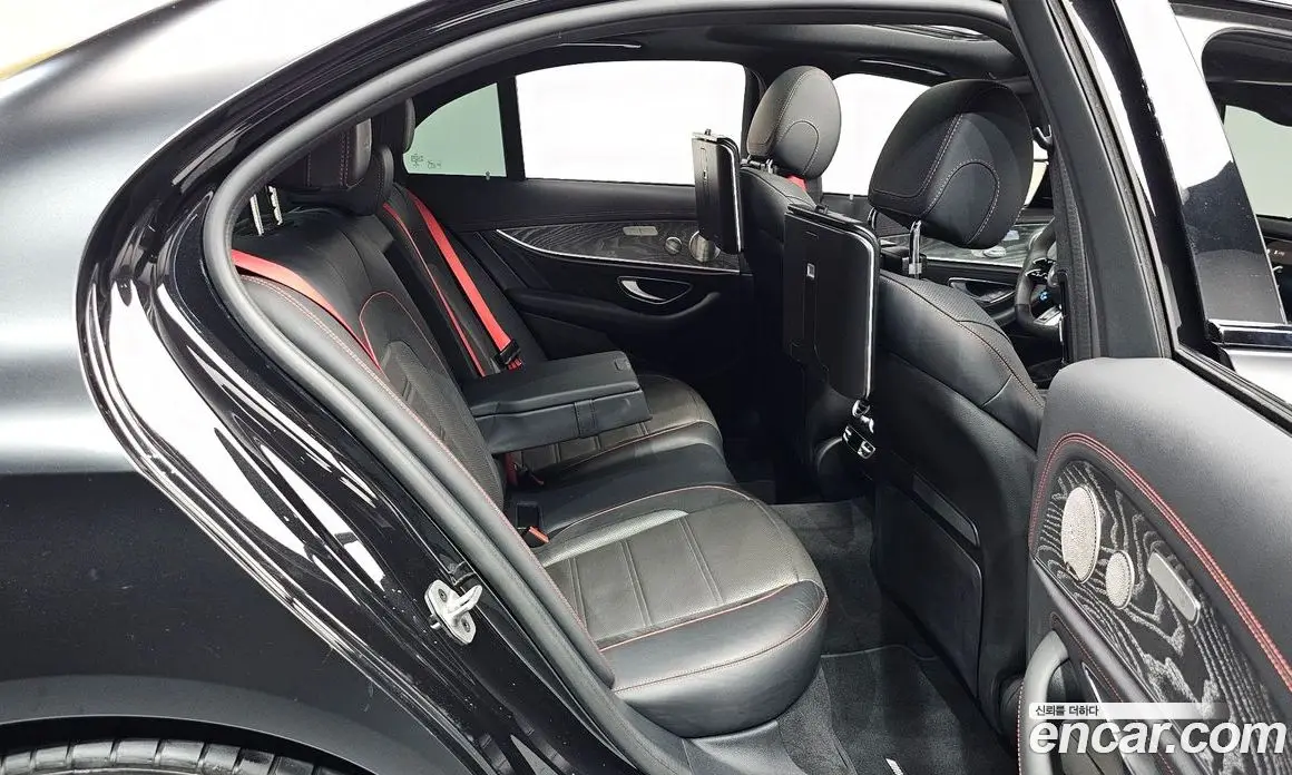 Mercedes-Benz E-Class 2023 3.0 гидро, фото 16