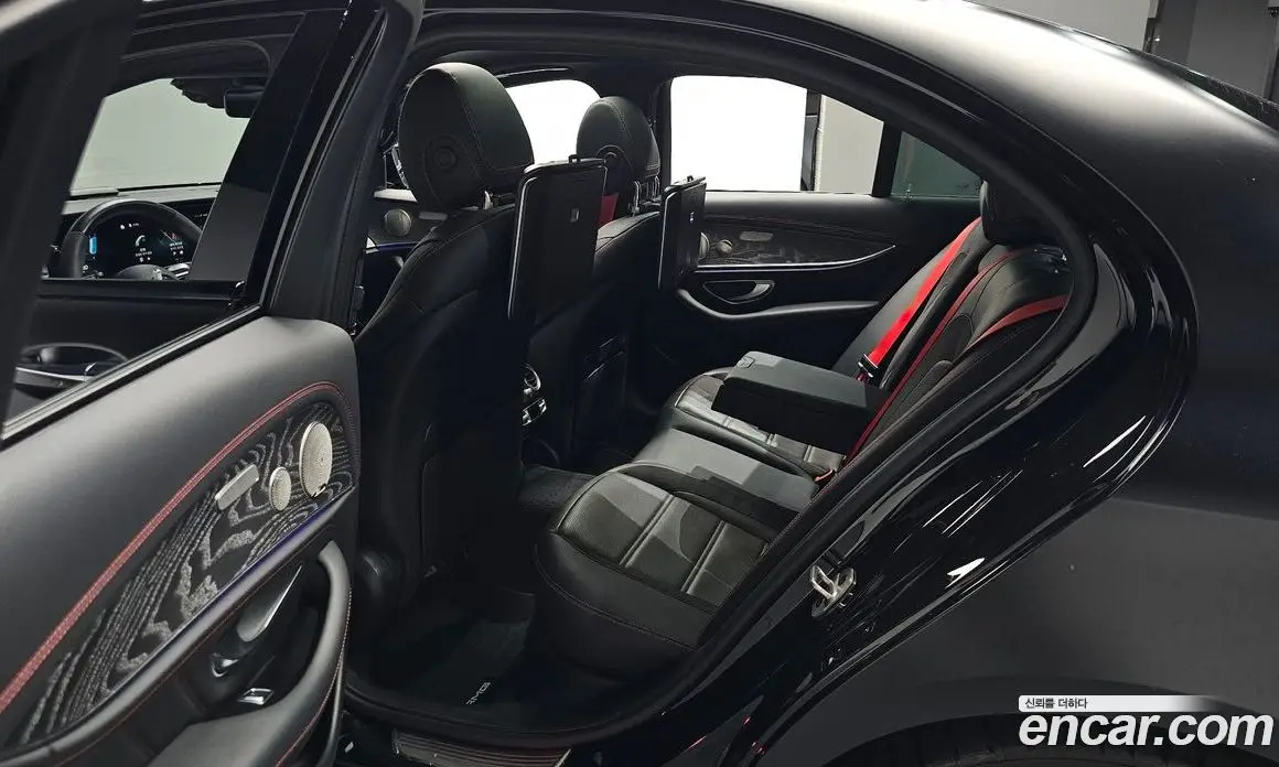 Mercedes-Benz E-Class 2023 3.0 гидро, фото 17