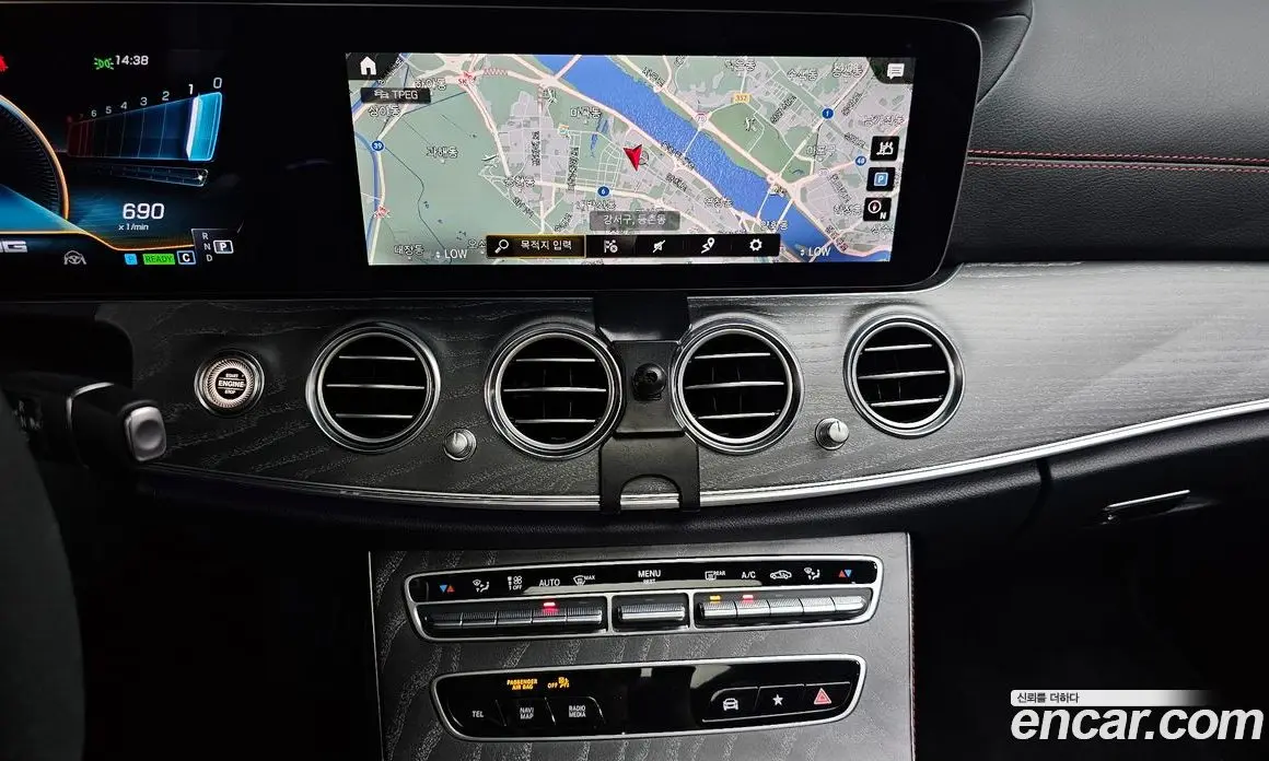 Mercedes-Benz E-Class 2023 3.0 гидро, фото 19