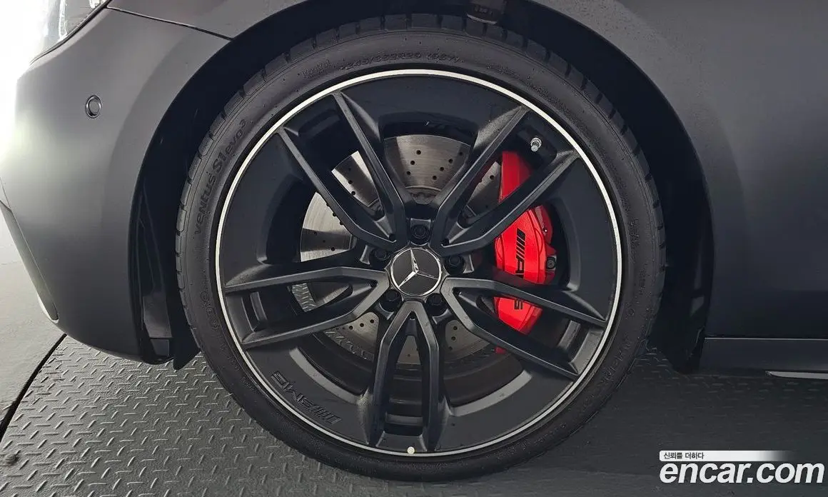 Mercedes-Benz E-Class 2023 3.0 гидро, фото 4