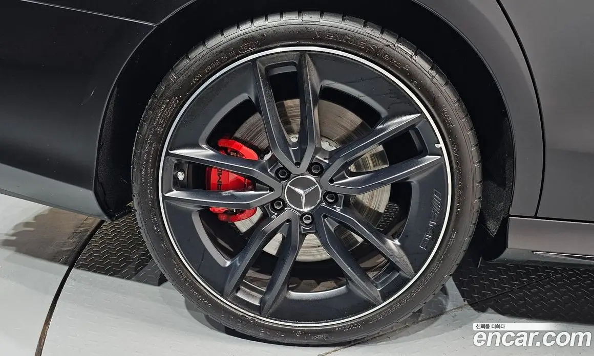 Mercedes-Benz E-Class 2023 3.0 гидро, фото 6