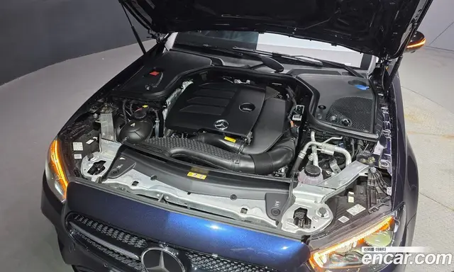Mercedes-Benz E-Class 2023 2.0 гидро, миниатюра 5 Mercedes-Benz E-Class 2023 2.0 гидро, миниатюра 5