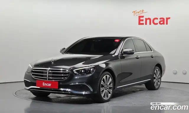 Mercedes-Benz E-Class, 2023, 60 107 км