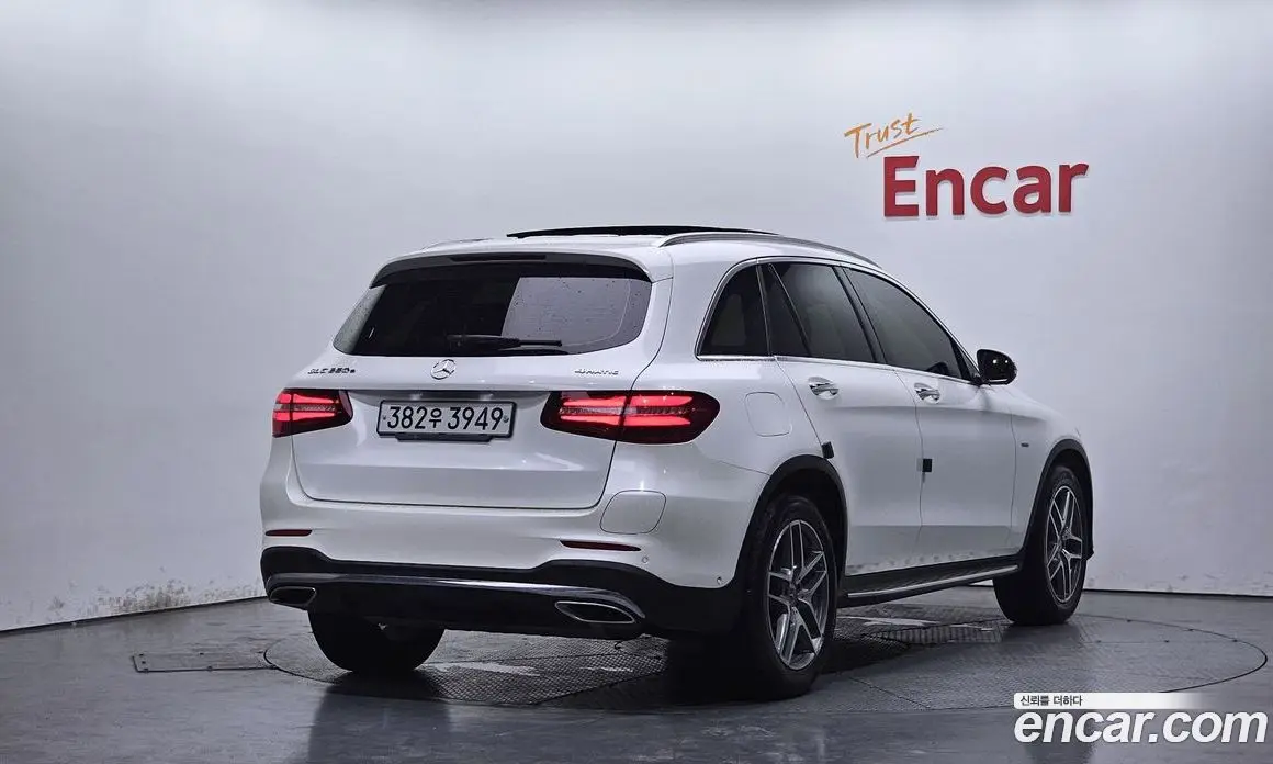 Mercedes-Benz GLC-Class 2018 2.0 гидро, фото 2 Mercedes-Benz GLC-Class 2018 2.0 гидро, фото 2