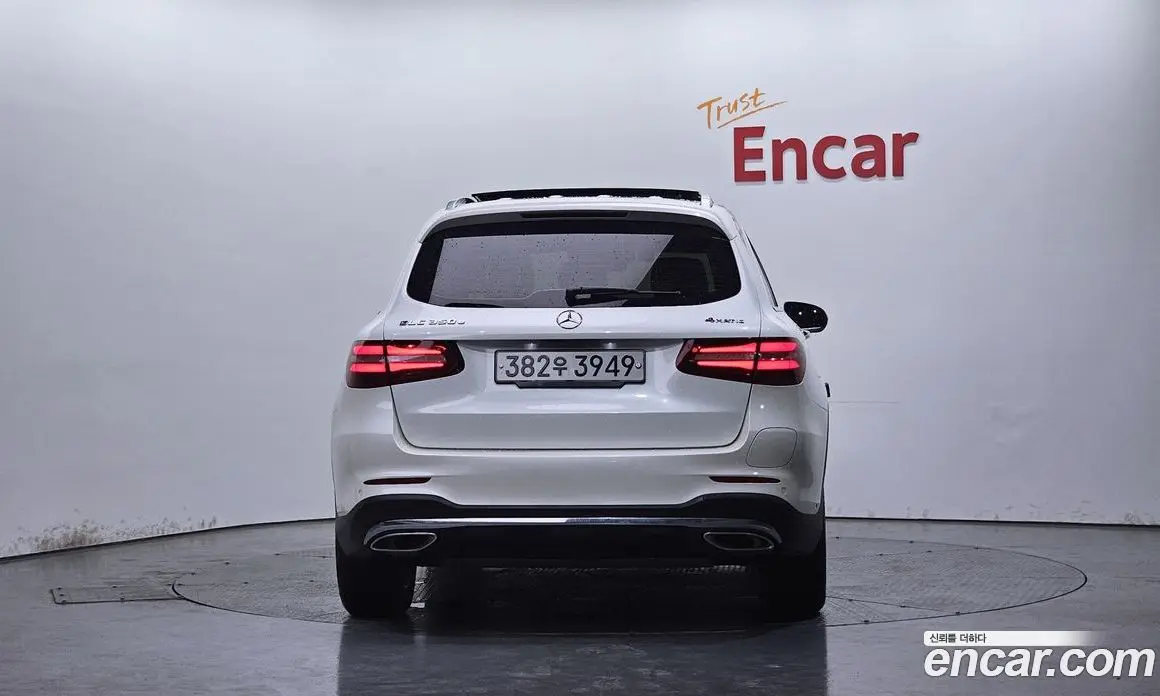 Mercedes-Benz GLC-Class 2018 2.0 гидро, фото 4 Mercedes-Benz GLC-Class 2018 2.0 гидро, фото 4