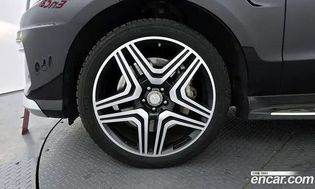 Mercedes-Benz M-Class 2014 5.5 гидро, миниатюра 5 Mercedes-Benz M-Class 2014 5.5 гидро, миниатюра 5