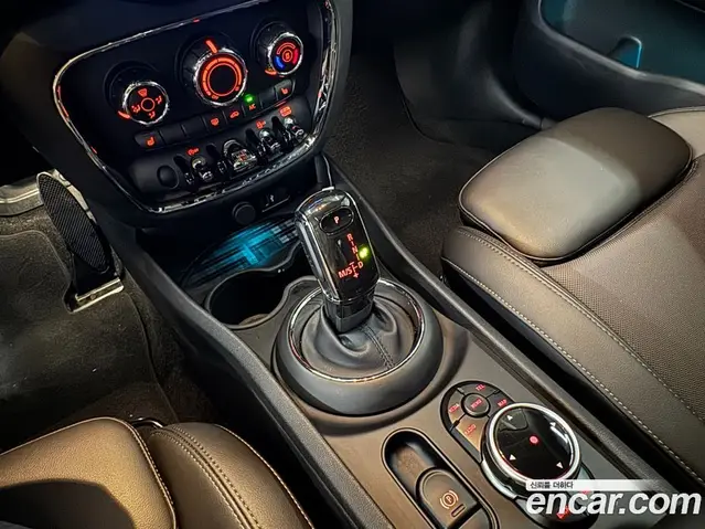 Mini Clubman 2020 1.5 автомат (гидро), миниатюра 11