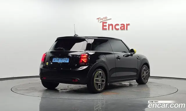 Mini Cooper 2023 автомат (гидро), миниатюра 2
