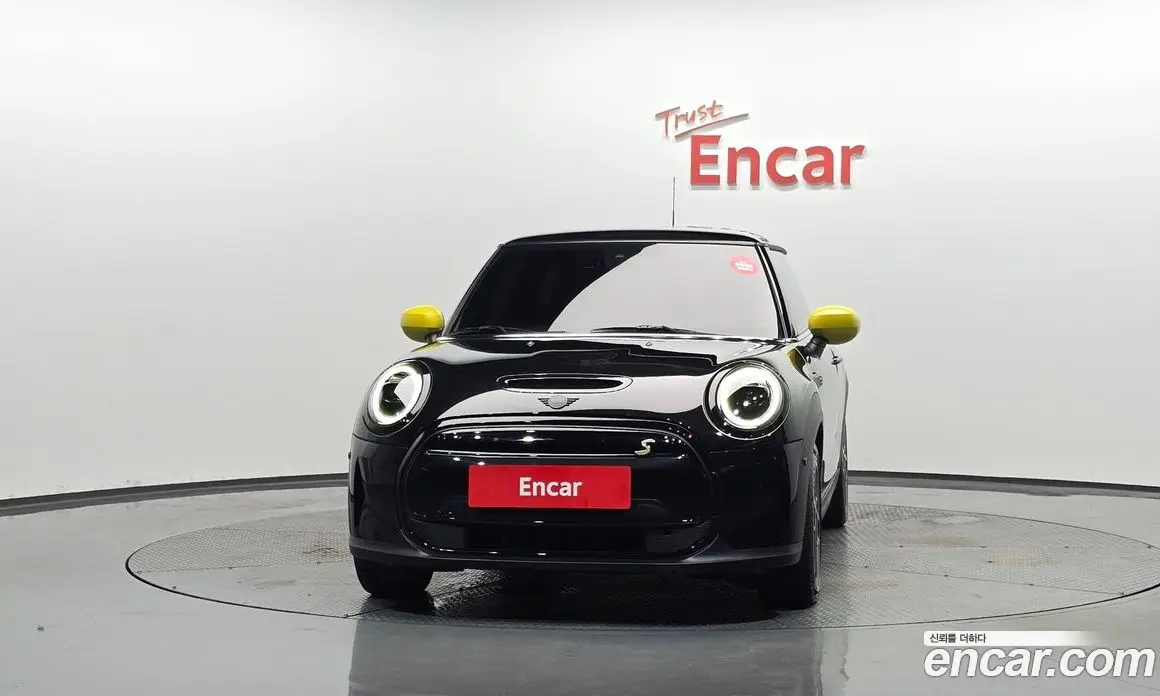Mini Cooper 2023 автомат (гидро), фото 3