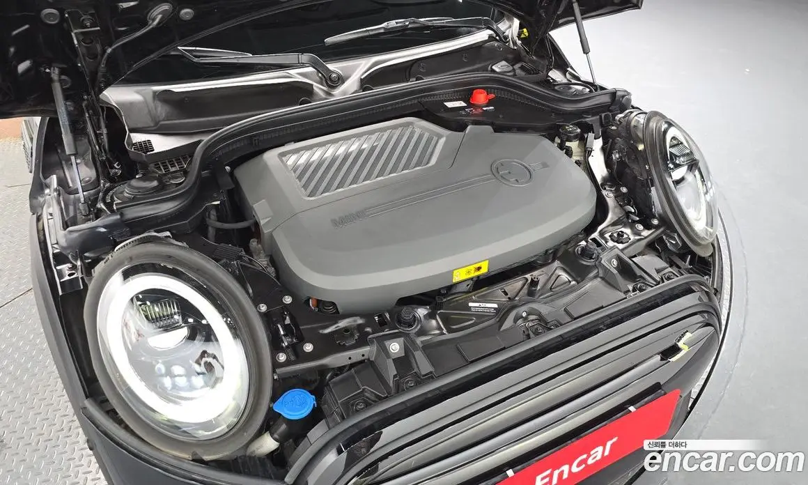 Mini Cooper 2023 автомат (гидро), фото 6