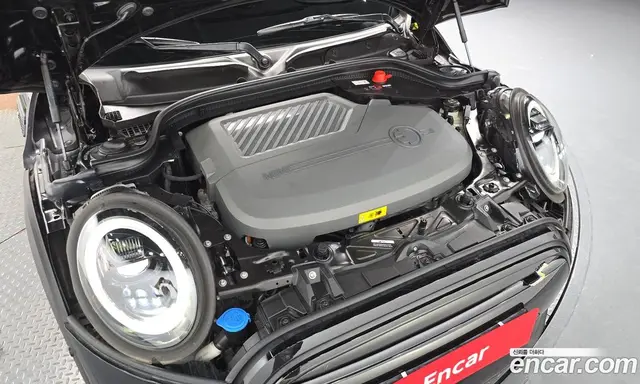 Mini Cooper 2023 автомат (гидро), миниатюра 6