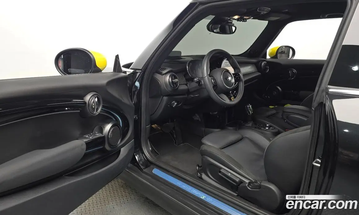 Mini Cooper 2023 автомат (гидро), фото 10