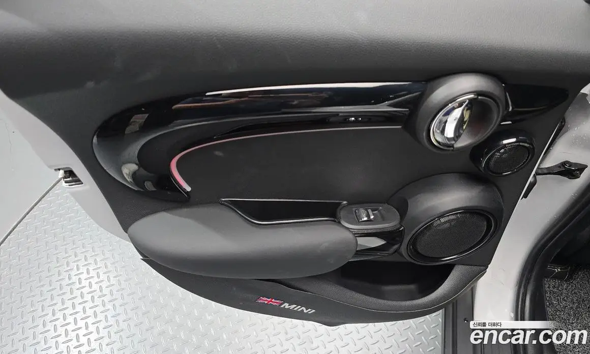 Mini Cooper 2023 2.0 автомат (гидро), фото 15