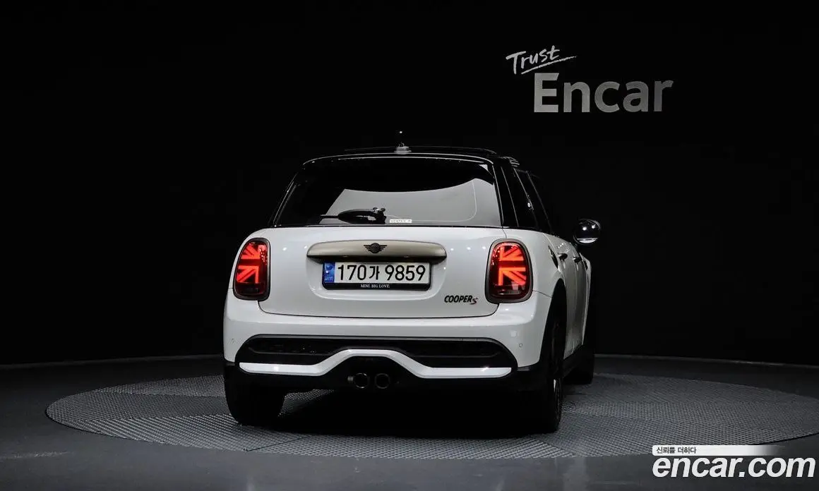 Mini Cooper 2023 2.0 автомат (гидро), фото 4