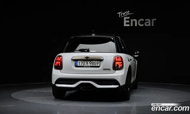 Mini Cooper 2023 2.0 автомат (гидро), миниатюра 4