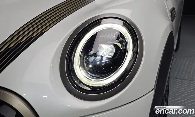 Mini Cooper 2023 2.0 автомат (гидро), миниатюра 8