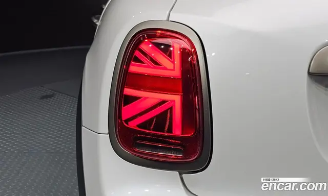 Mini Cooper 2023 2.0 автомат (гидро), миниатюра 9