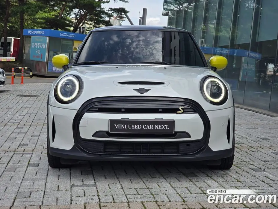 Mini Cooper 2023 автомат (гидро), фото 3