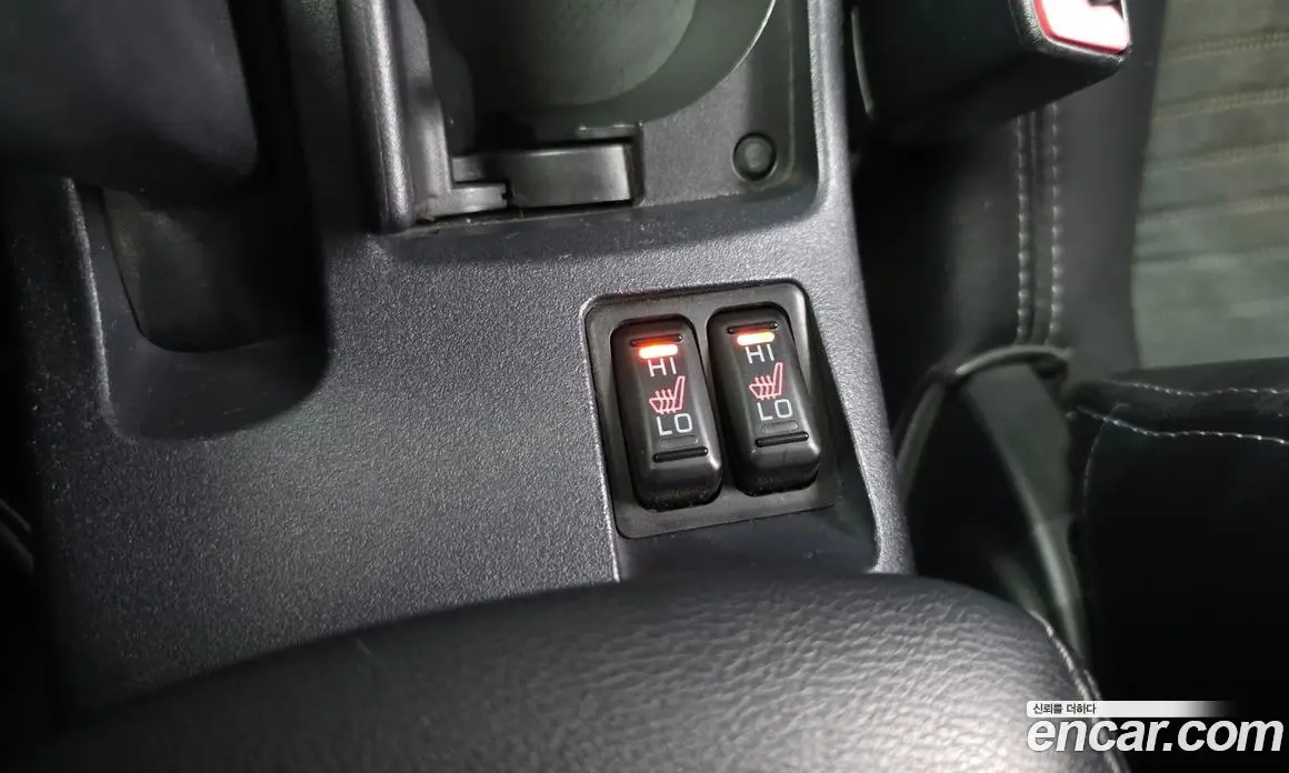 Mitsubishi Lancer Evolution 2010 2.0 автомат (гидро), фото 16 Mitsubishi Lancer Evolution 2010 2.0 автомат (гидро), фото 16