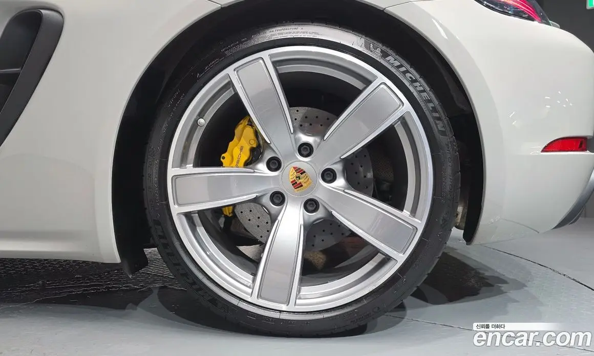 Porsche 718 2022 4.0 автомат (гидро), фото 6