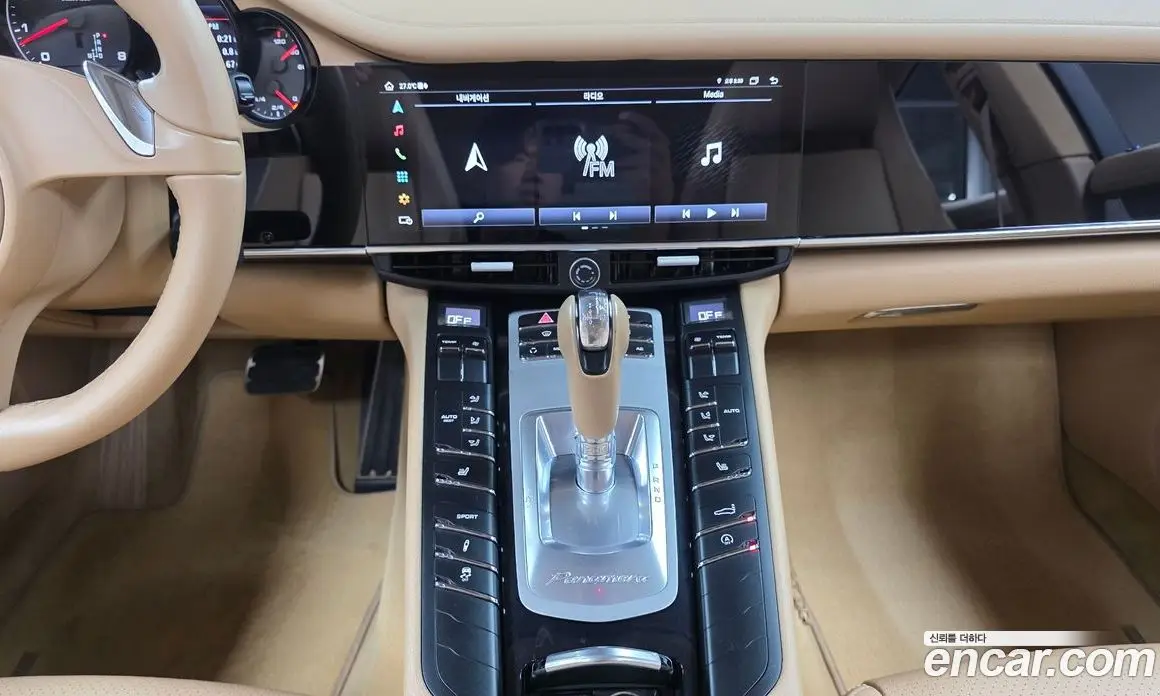 Porsche Panamera 2011 3.6 автомат (гидро), фото 17