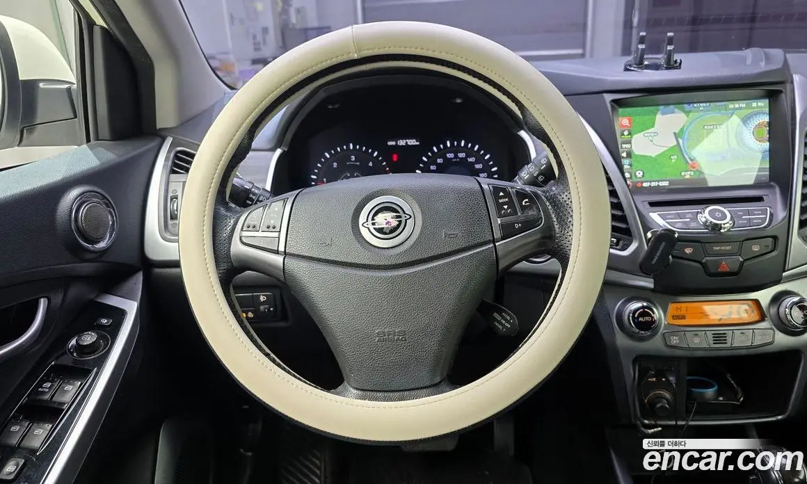 SsangYong Korando 2015 2.0 автомат (гидро), фото 14