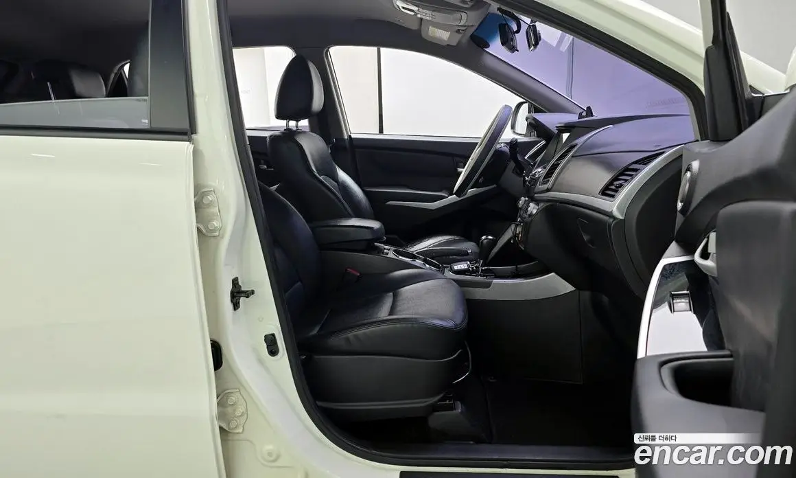 SsangYong Korando 2015 2.0 автомат (гидро), фото 10