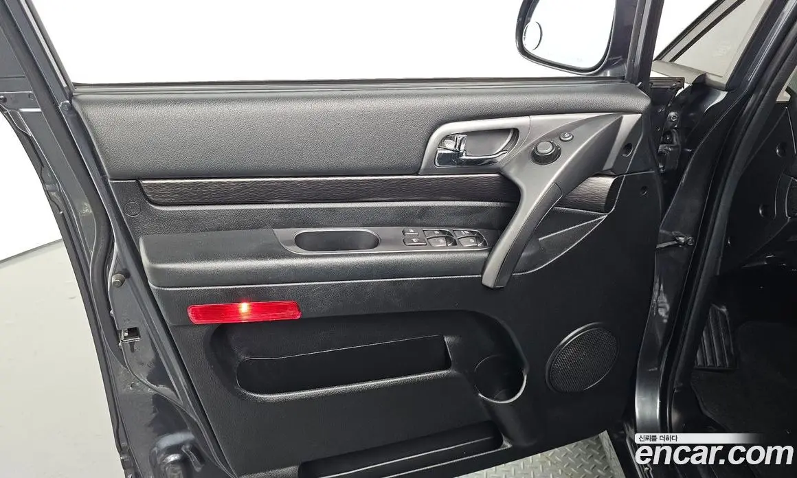 SsangYong Korando 2017 2.2 автомат (гидро), фото 14