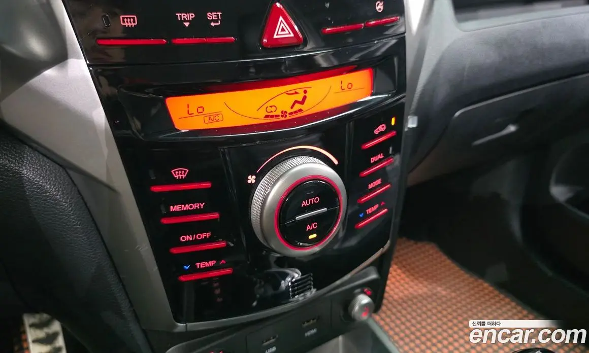 SsangYong TIBOLI 2015 1.6 автомат (гидро), фото 22